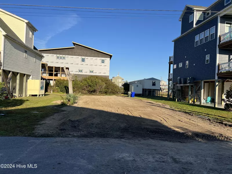 8304 5th AVE, North Topsail Beach, NC 28460