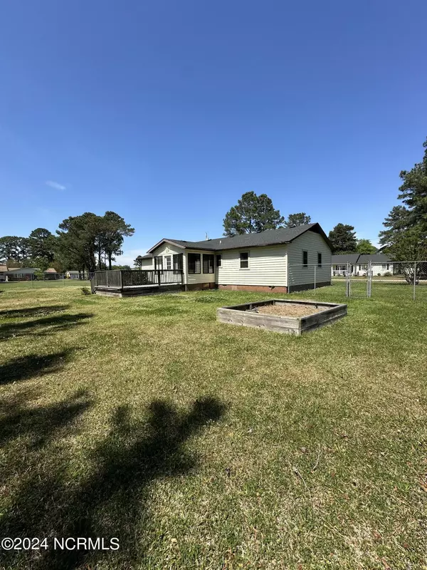 Elizabeth City, NC 27909,101 Dennis DR