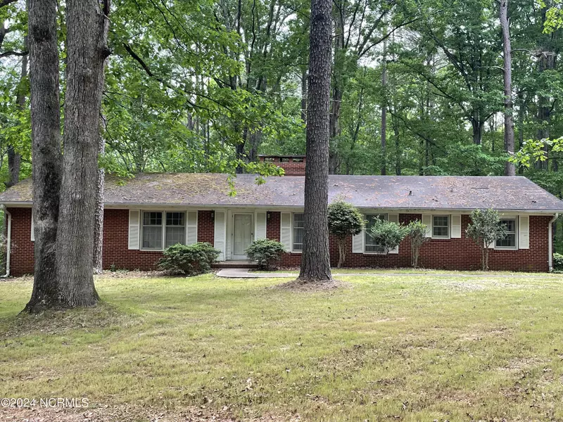 2592 Old Glendon RD, Carthage, NC 28327