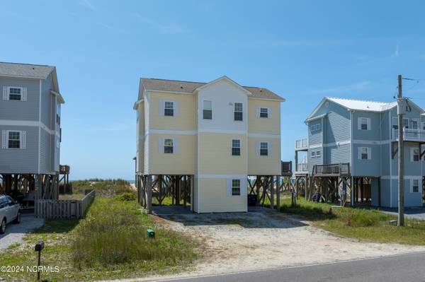 North Topsail Beach, NC 28460,1280 New River Inlet RD