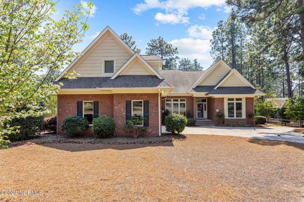 3 Driving Range RD, Pinehurst, NC 28374