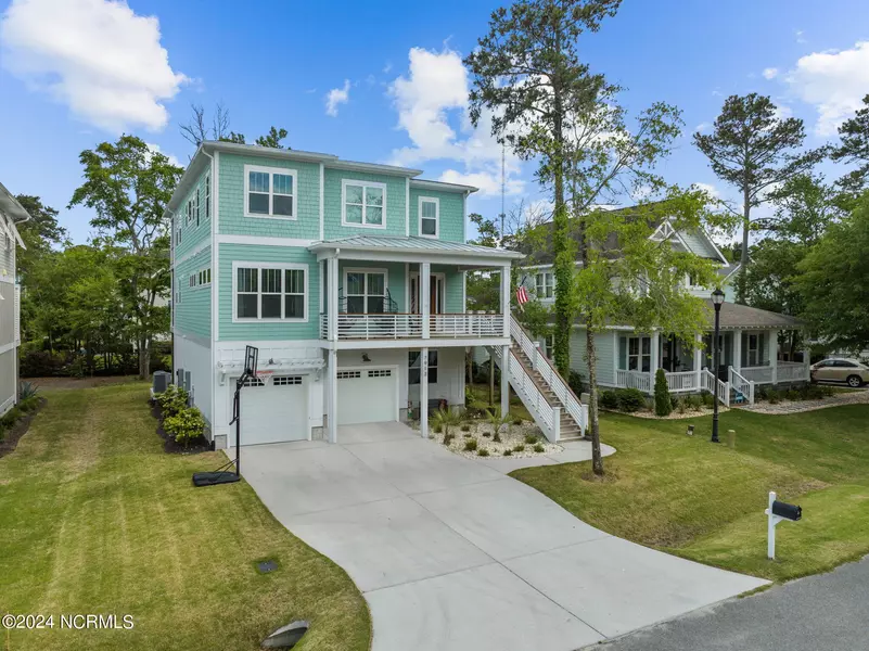 7913 Breeze WAY, Wilmington, NC 28409