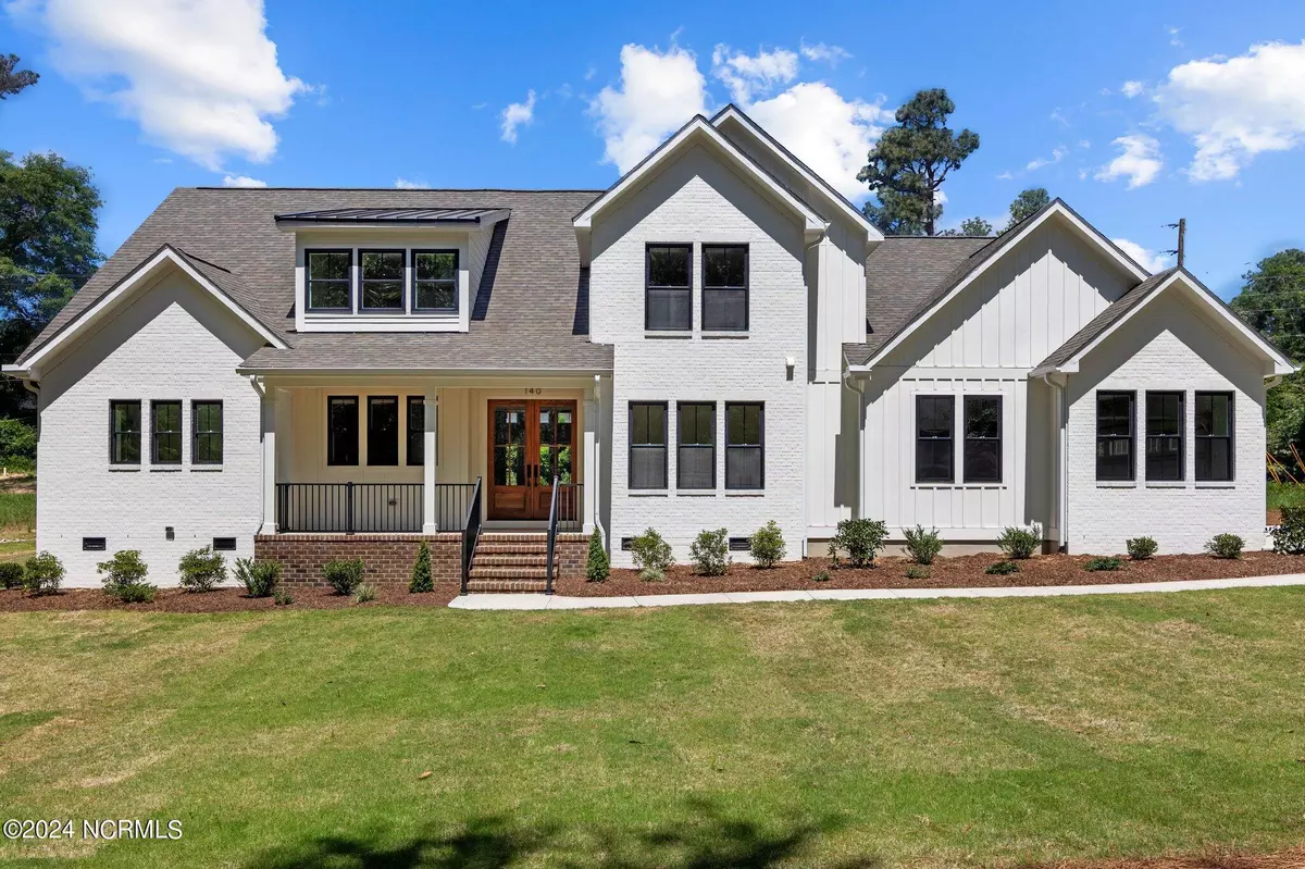 Southern Pines, NC 28387,140 Country Club CIR