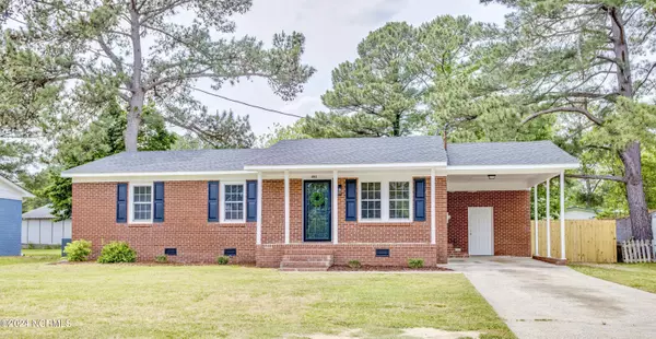 492 Hillcrest AVE, Winterville, NC 28590