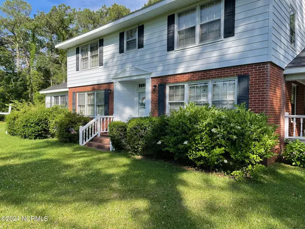 Cedar Island, NC 28520,152 W Bayshore DR