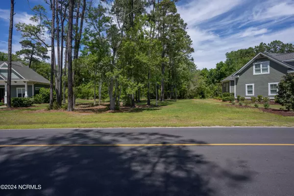 2410 St James DR SE, Southport, NC 28461