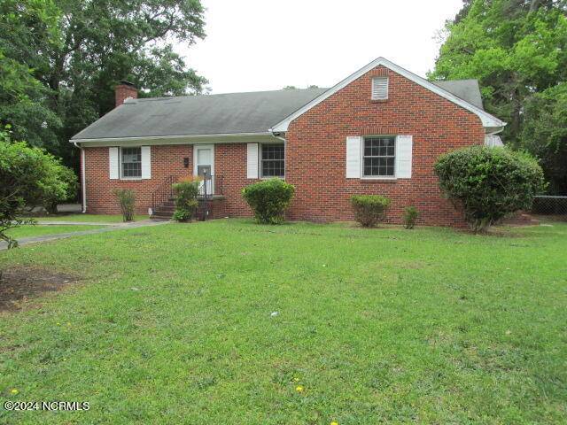 406 W 24th ST, Lumberton, NC 28358
