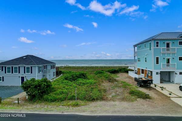 105 Ocean BLVD W, Holden Beach, NC 28462