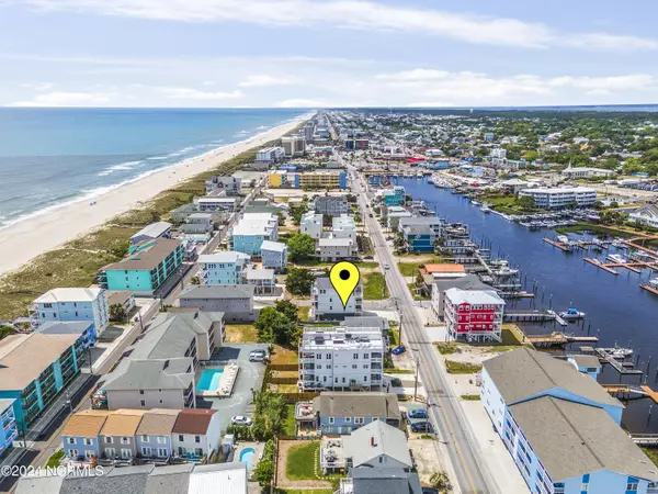 Carolina Beach, NC 28428,506 Canal DR #1