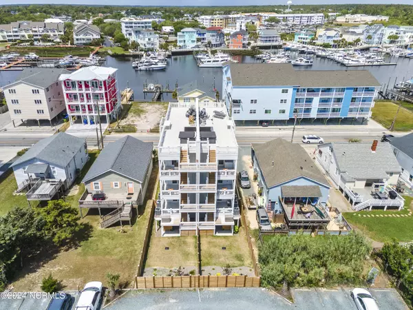 Carolina Beach, NC 28428,506 Canal DR #1