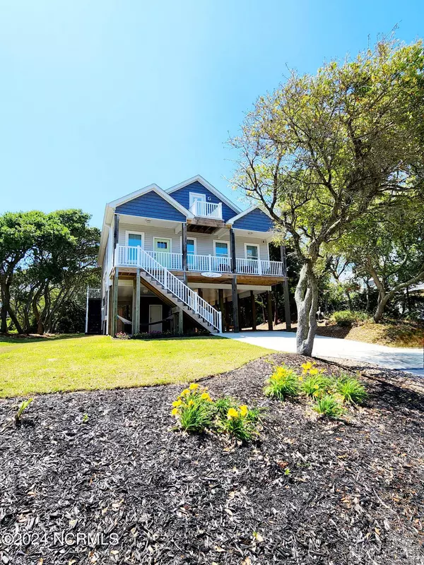 Emerald Isle, NC 28594,107 Melaine ST