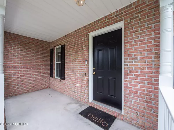 Jacksonville, NC 28540,103 Huntington CT