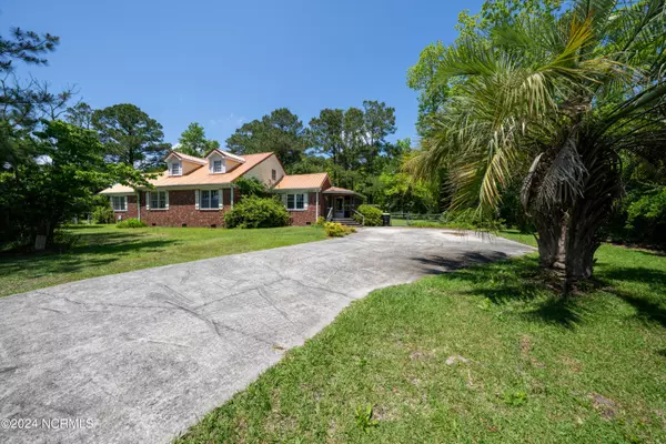 Shallotte, NC 28470,5070 Ocean HWY W