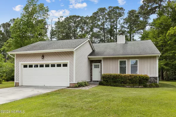 2001 Joslyn Drive, Morehead City, NC 28557