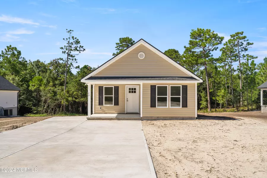 72 Greensboro RD, Southport, NC 28461