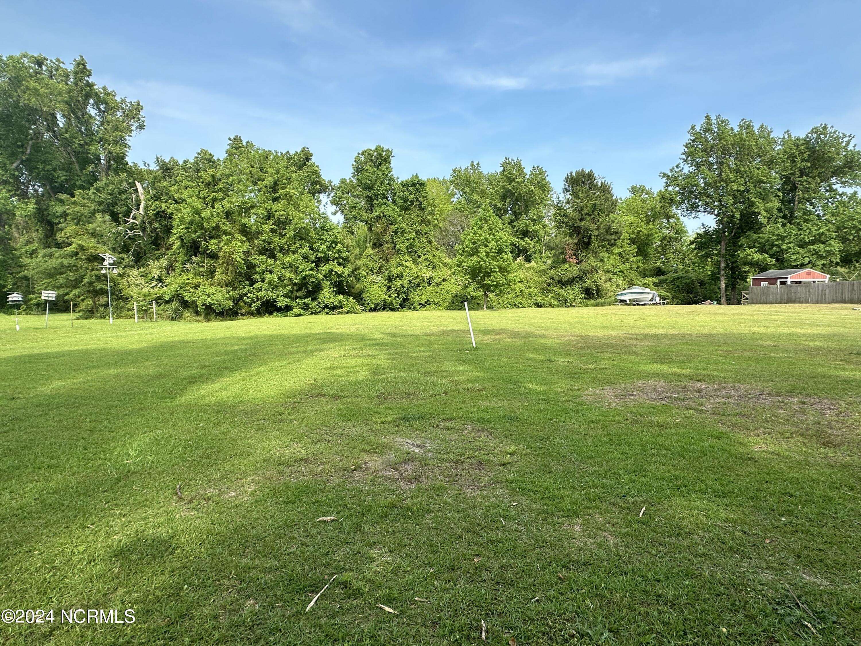 146 Liberty LN, Newport, NC 28570