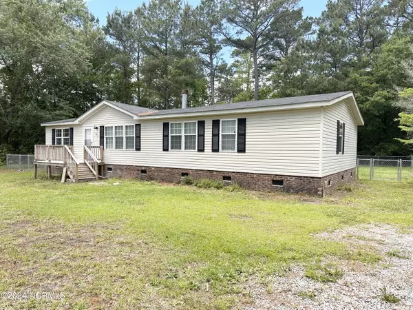 369 Grants Creek Road, Jacksonville, NC 28546