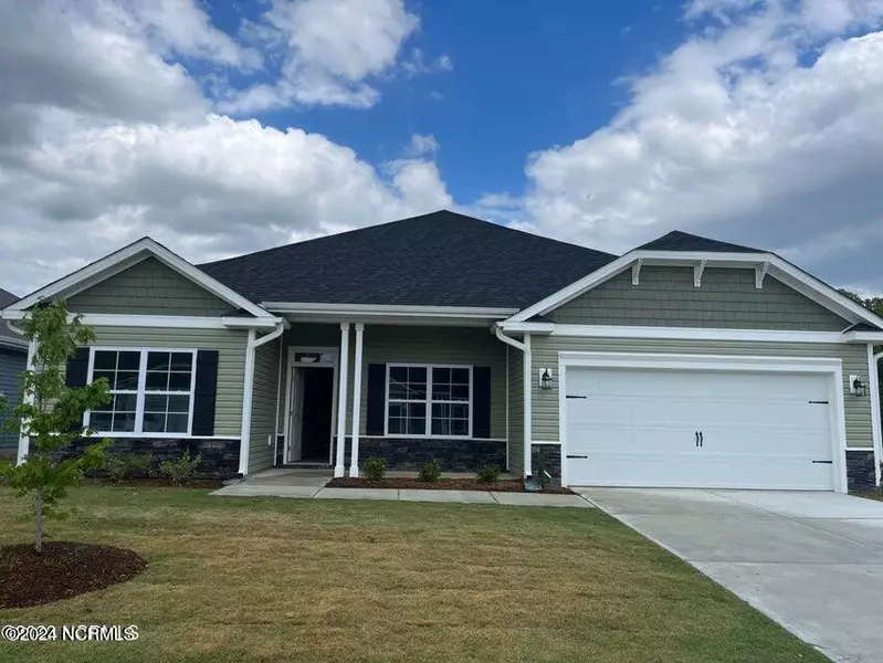 2108 Caracara DR, New Bern, NC 28560