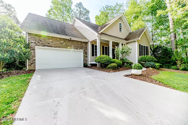 Pinehurst, NC 28374,70 Lake View DR E