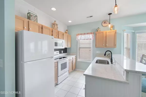 Sunset Beach, NC 28468,235 Kings TRL ## 2105