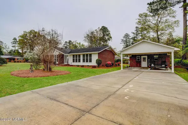 Whiteville, NC 28472,1112 Forest DR