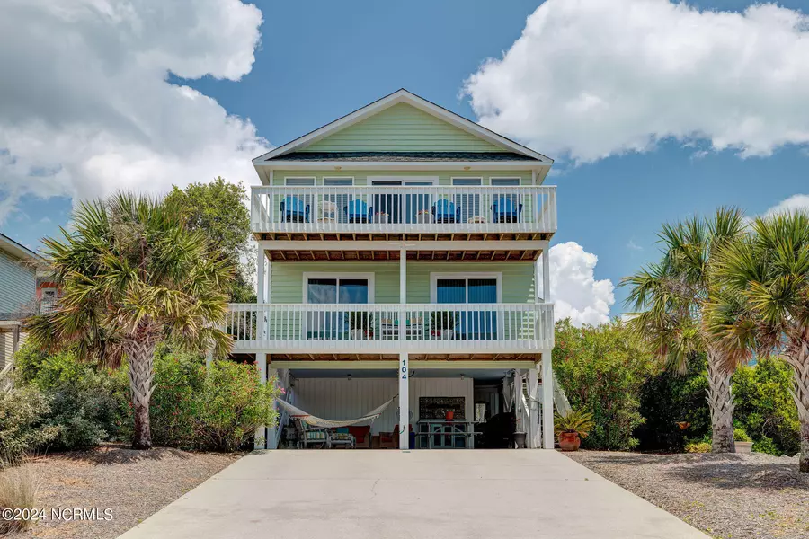 104 Loreen DR, Surf City, NC 28445