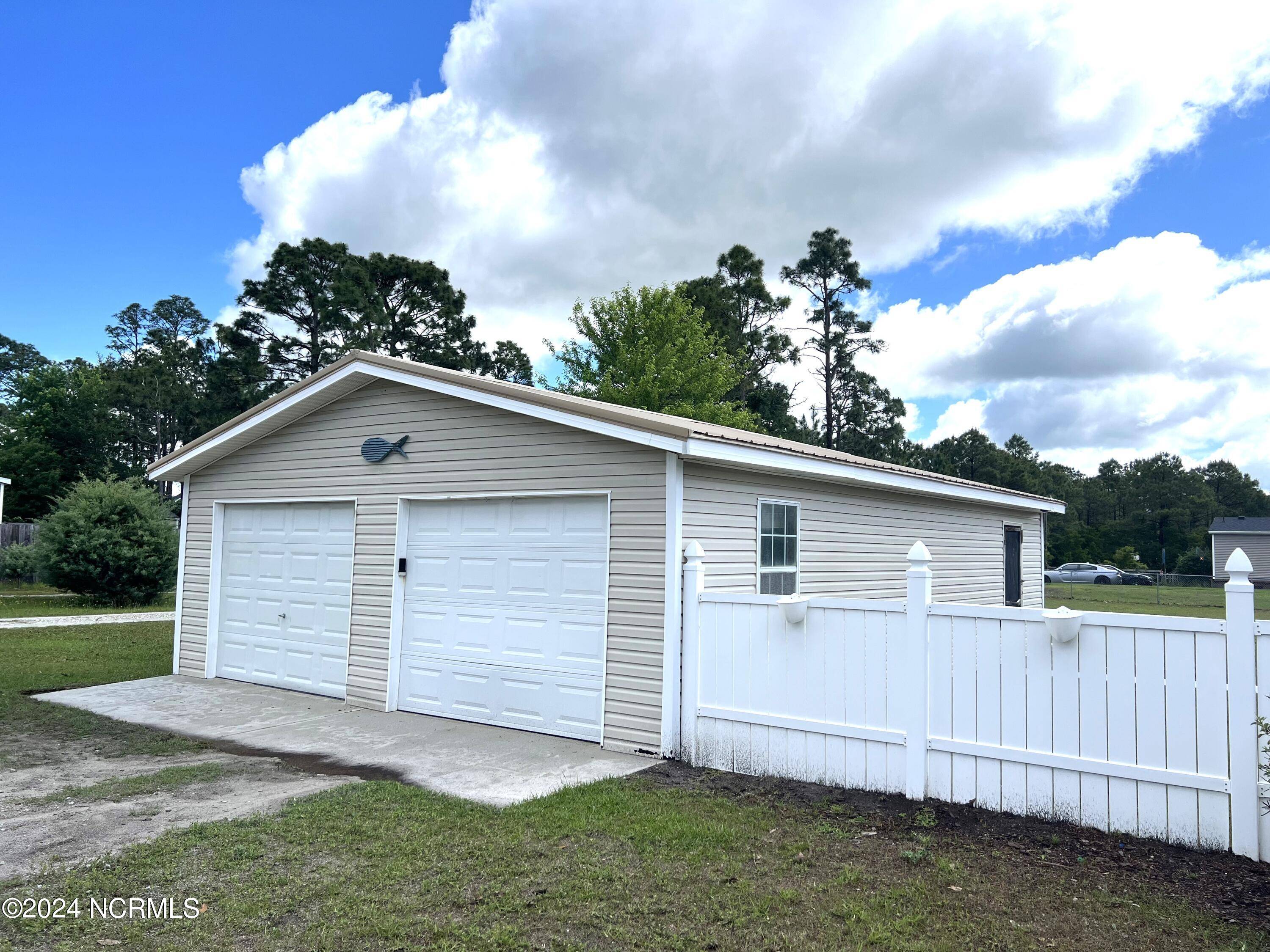 Newport, NC 28570,104 Colony ST