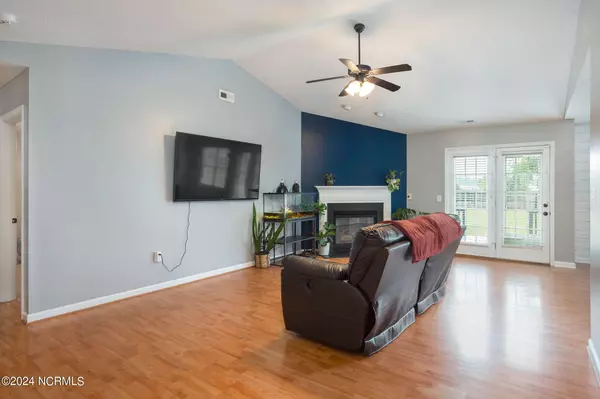 Richlands, NC 28574,216 Bennett LN