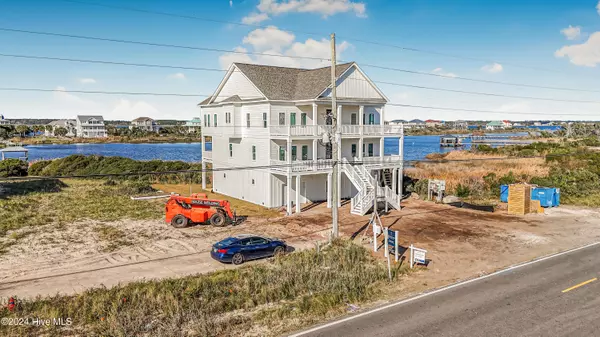 421 New River Inlet RD, North Topsail Beach, NC 28460