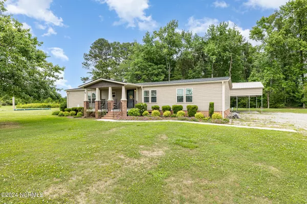 Princeton, NC 27569,688 Bakers Chapel RD