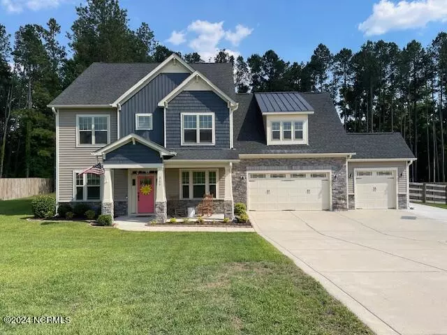 227 Farmhouse LN, Carthage, NC 28327