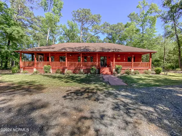131 Tullie Jones LN, Aydlett, NC 27916