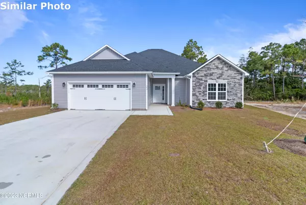 466 Pebble Shore DR, Sneads Ferry, NC 28460