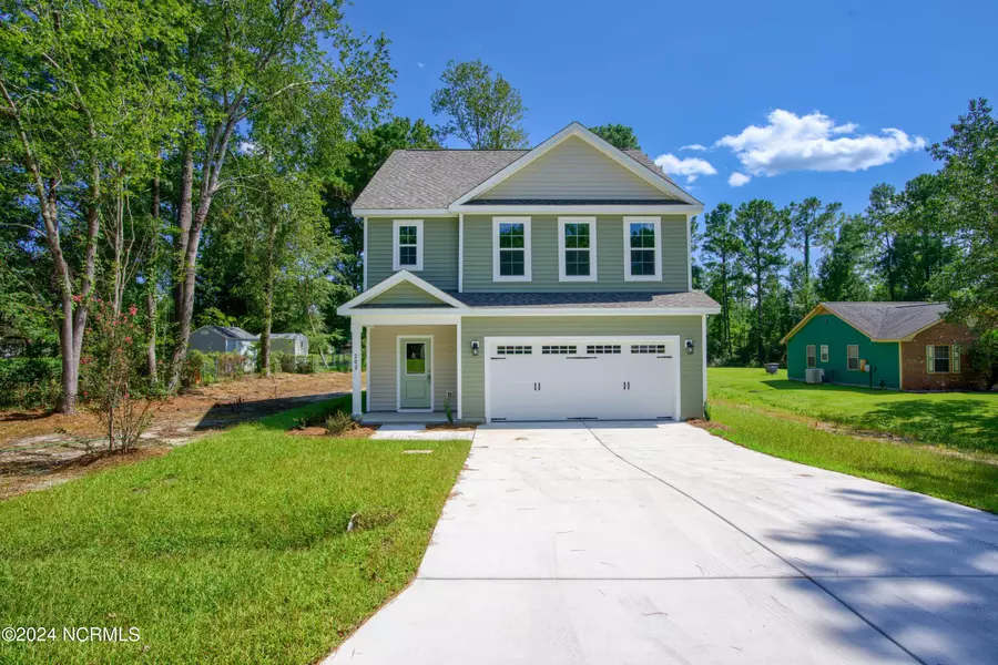 202 Vandergrift DR, Jacksonville, NC 28540