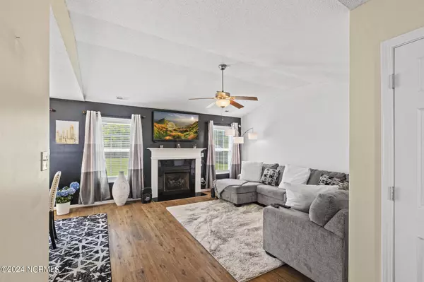 Richlands, NC 28574,102 Harmony WAY