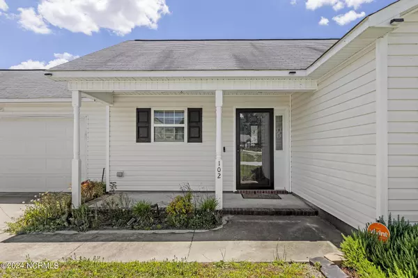 Richlands, NC 28574,102 Harmony WAY