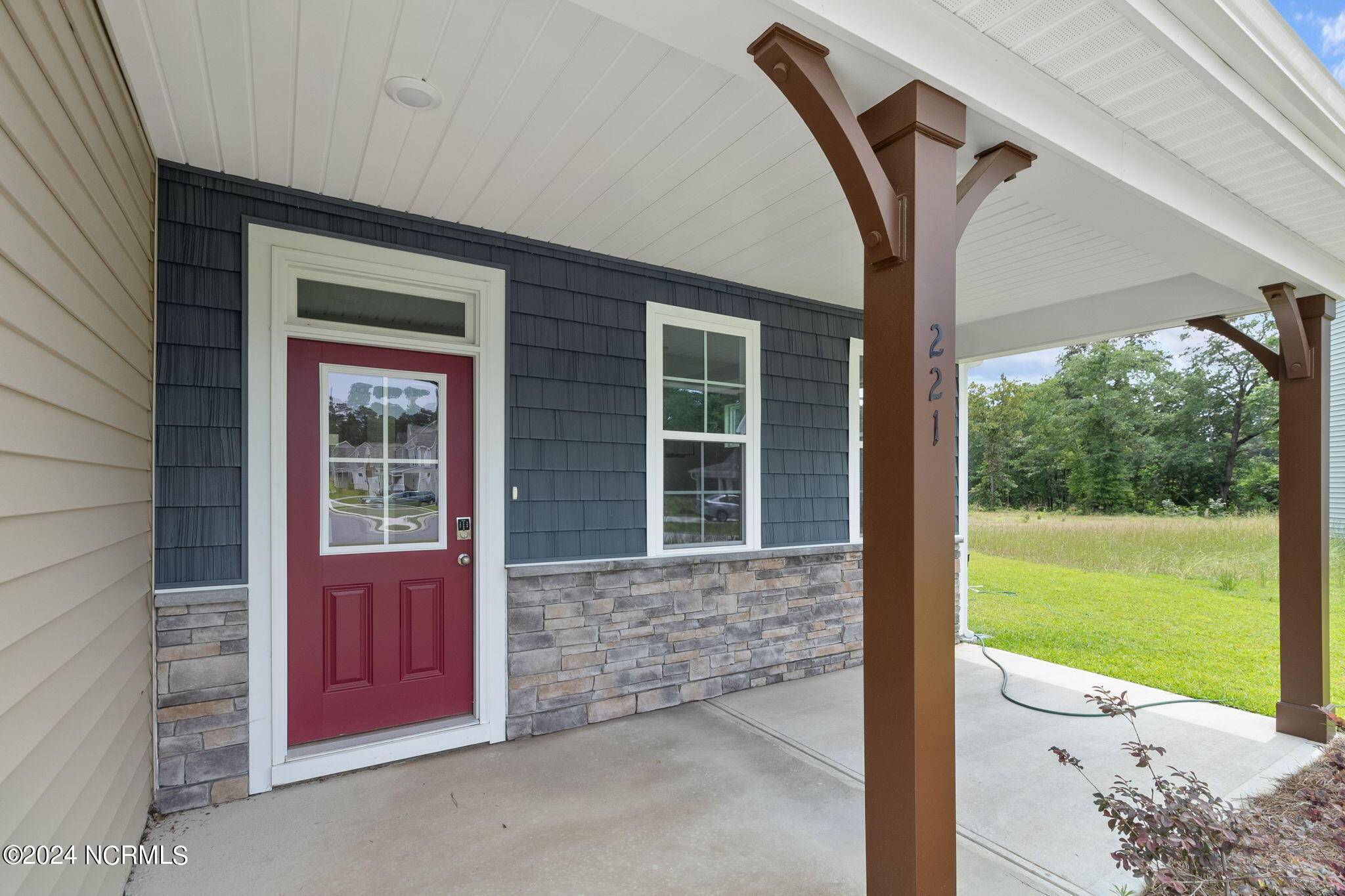 Raeford, NC 28376,221 Woodsrun ST