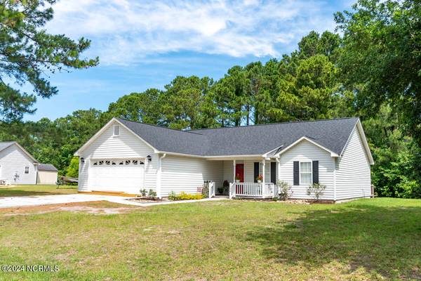 134 Lake Arthur DR,  Bogue,  NC 28570