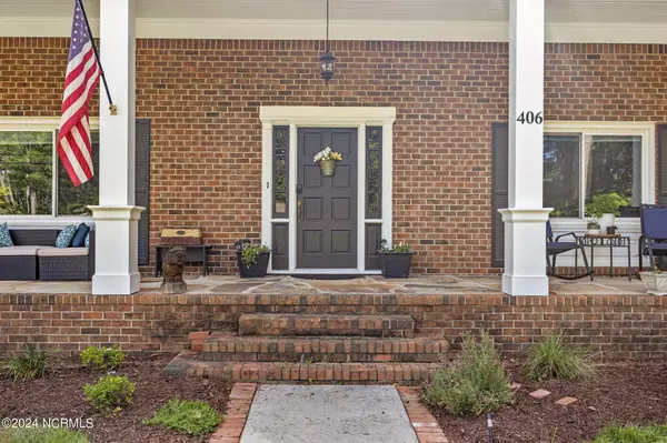 Trent Woods, NC 28562,406 Pine Crest RD