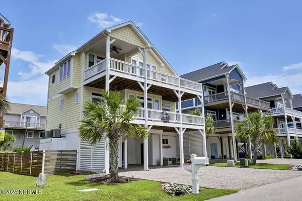 Surf City, NC 28445,322 Oceanaire LN