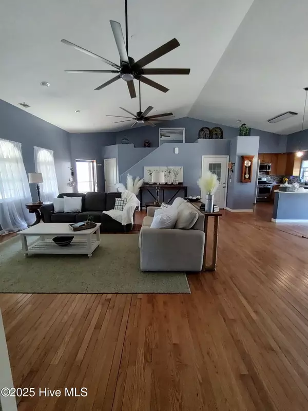 Belhaven, NC 27810,40 Beach RD S