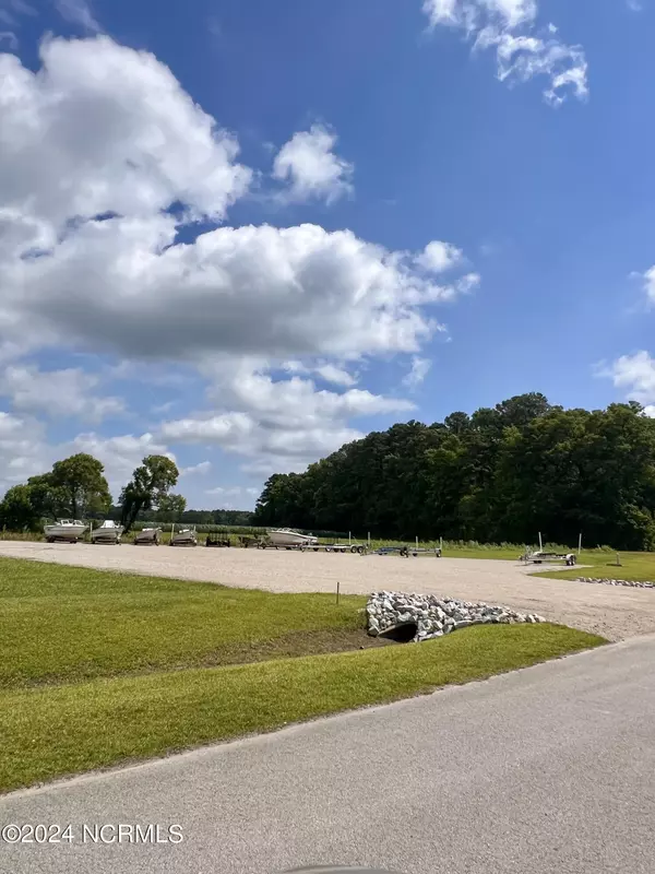 Pinetown, NC 27865,970 Winfield LN