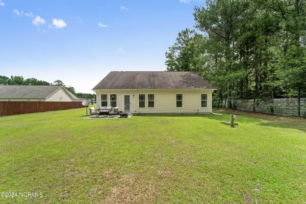 Maple Hill, NC 28454,112 Chandas PL