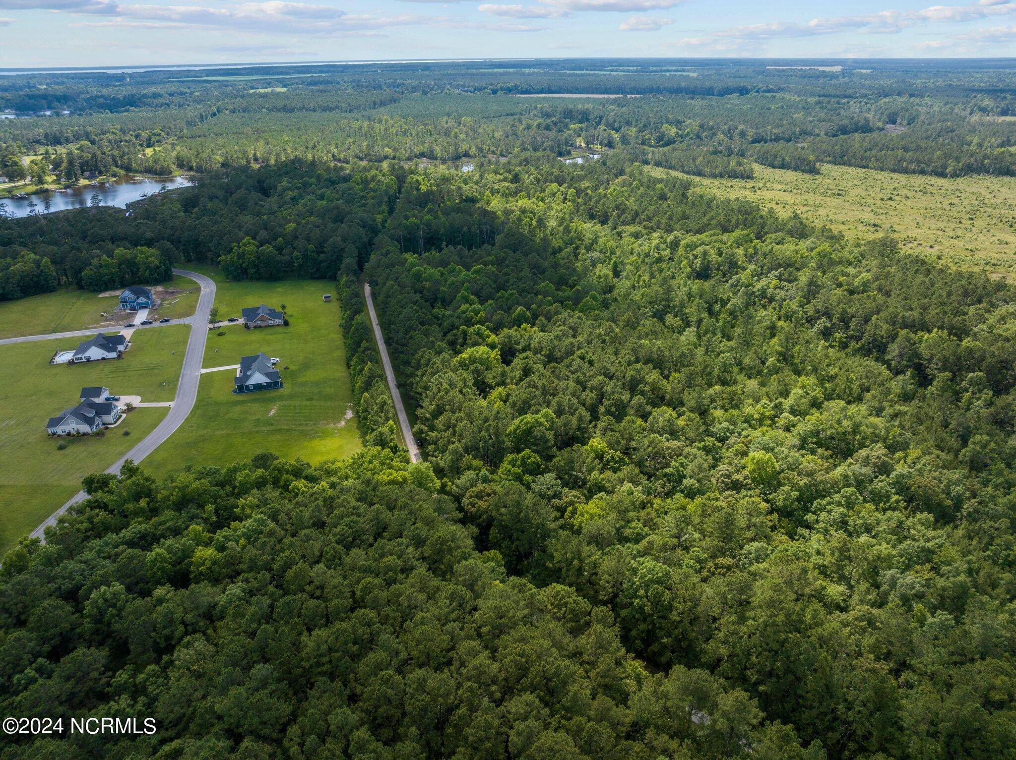 Oriental, NC 28571,45 Cedar Bluff LN
