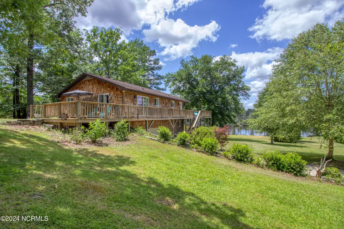 Blounts Creek, NC 27814,334 Creekwood LN