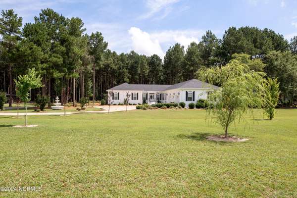 1408 Parker Memorial RD, Clinton, NC 28328