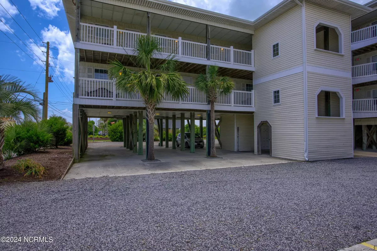 Surf City, NC 28445,1501 N New River DR #203