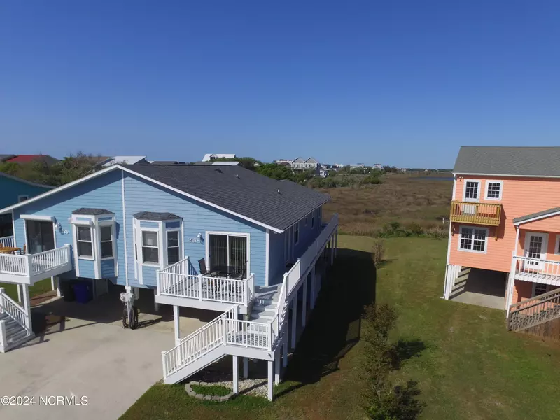 231 Port DR, North Topsail Beach, NC 28460