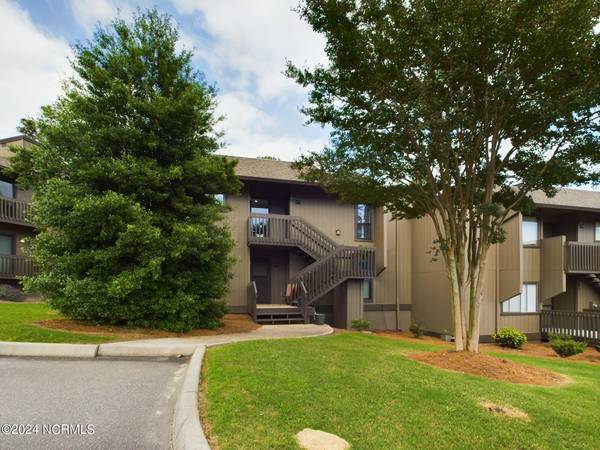 800 Saint Andrews DR #Unit 217,  Pinehurst,  NC 28374