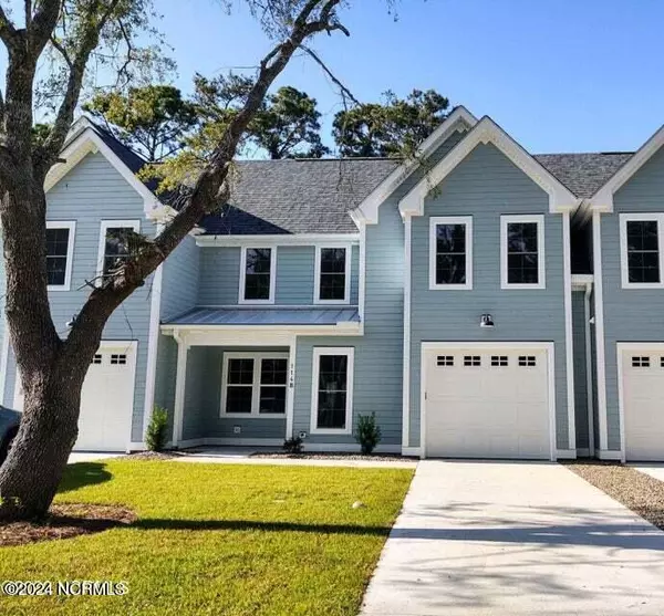 114 W 14th ST #B,  Southport,  NC 28461